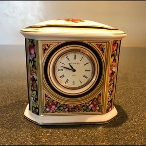 Wedgwood Desk Clock Clio Pattern